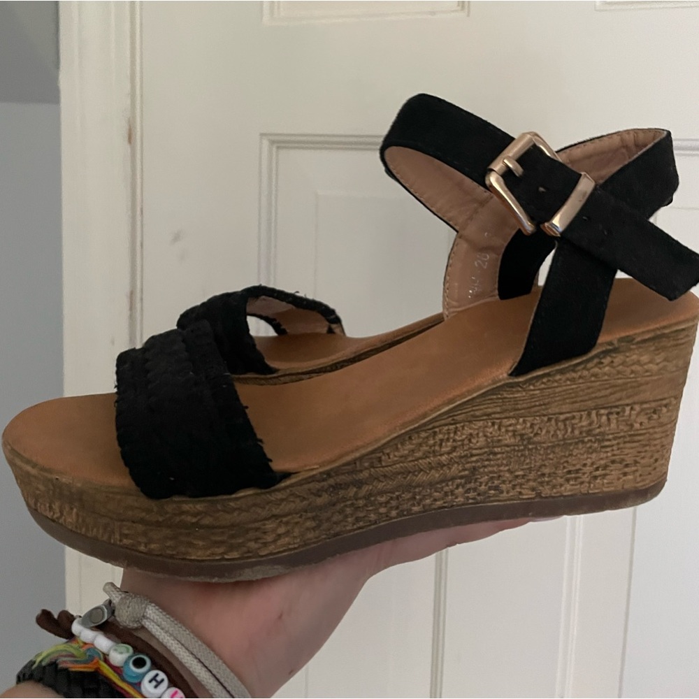 Cute wedge